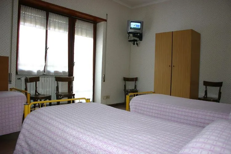 Отель Albergo Anna Чампино