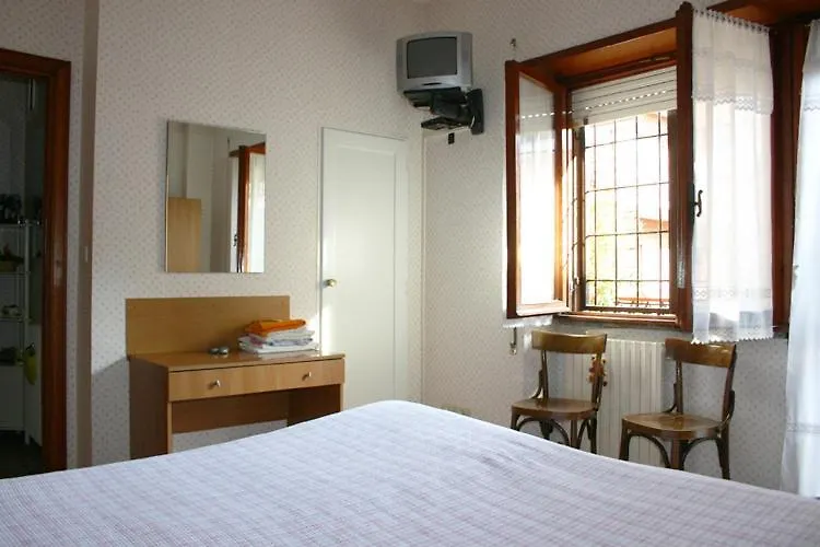 Отель Albergo Anna Чампино